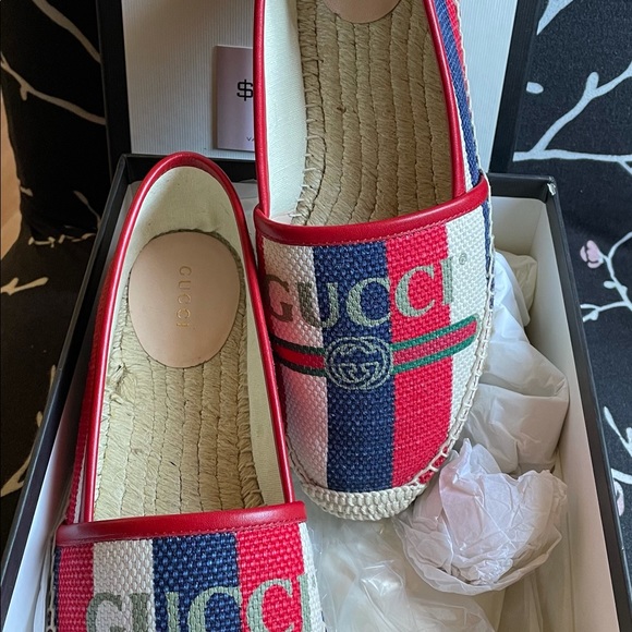 asics running apparel